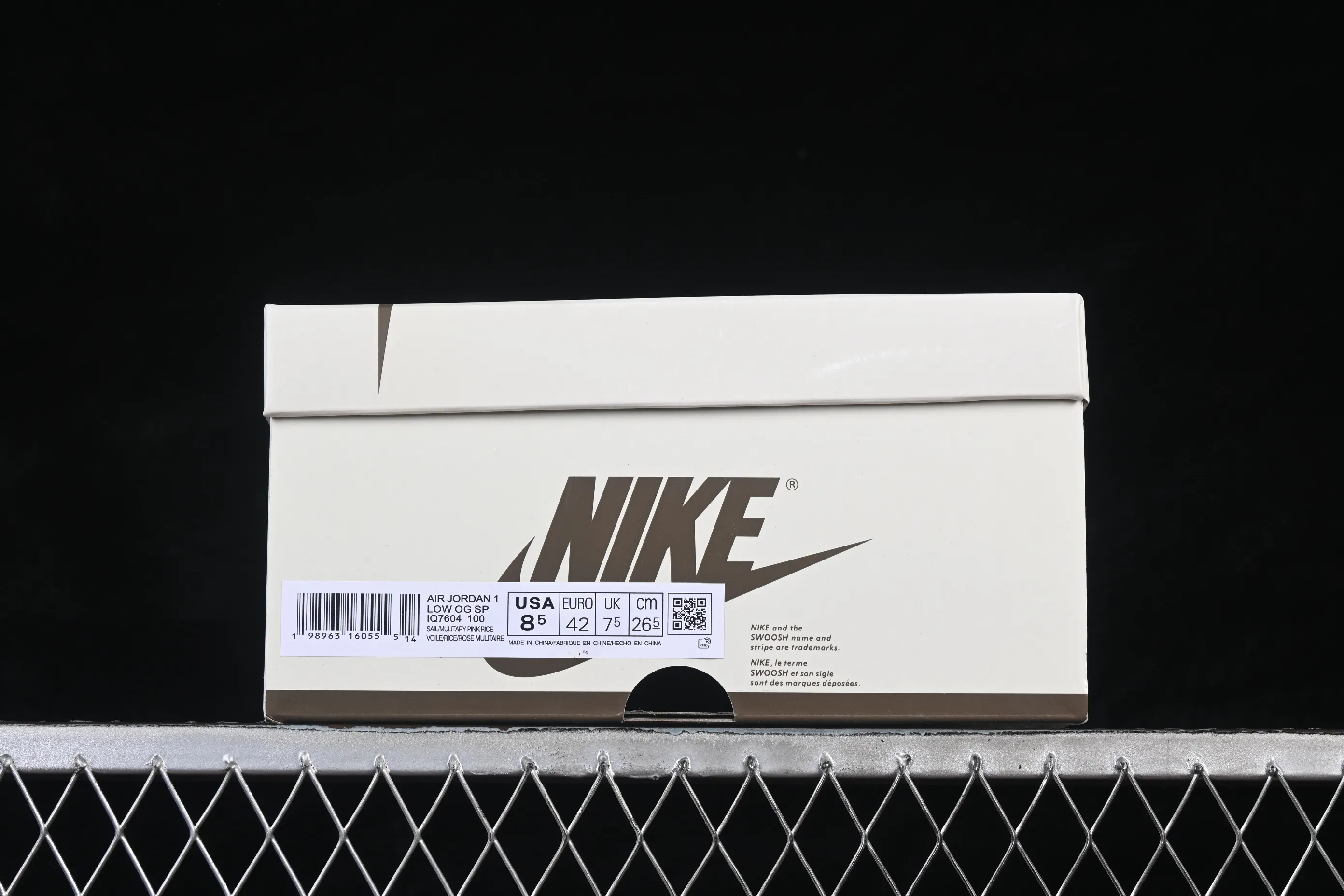 All Categories Air Jordan Jordan series basketball shoes Air Jordan 1 Low Travis Scott x Air Jordan 1 Low OG AJ1 Joe 1 joint overhead hook IQ7604-100